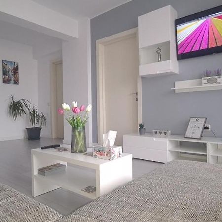 Stefania Sweet Apartament Oradea Exterior photo